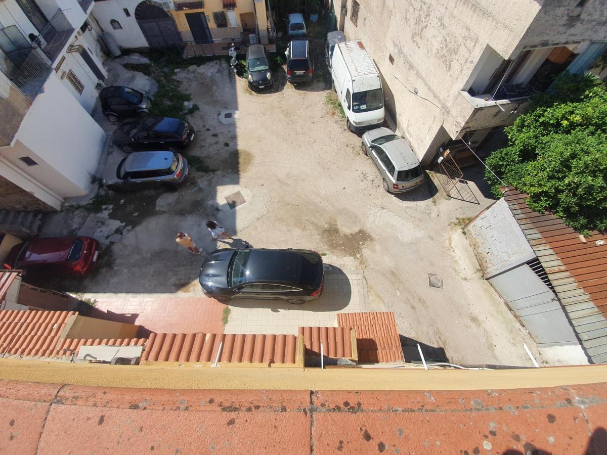 Royal Palace Gate Hotel San Nicola La Strada Exterior photo